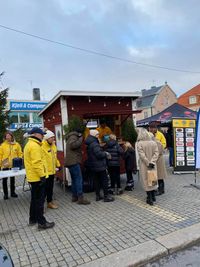 Lions p&aring; plats p&aring; r&aring;dhustorget